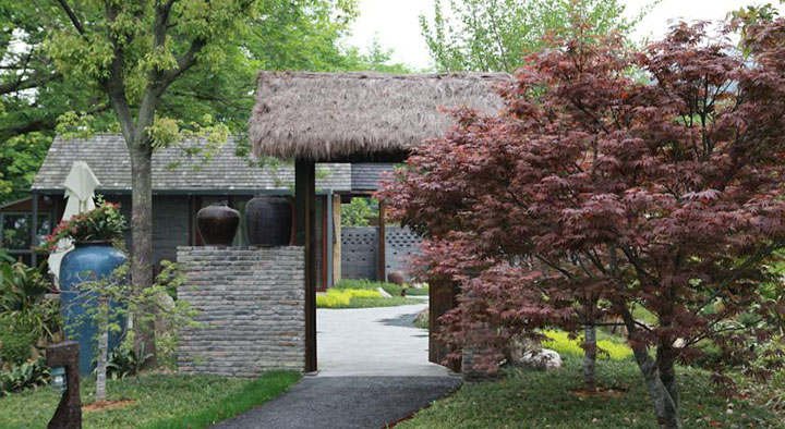 鄉(xiāng)村旅游規(guī)劃設計公司:熱土養(yǎng)生莊園旅游規(guī)劃之體現(xiàn)質樸風格的園林小品