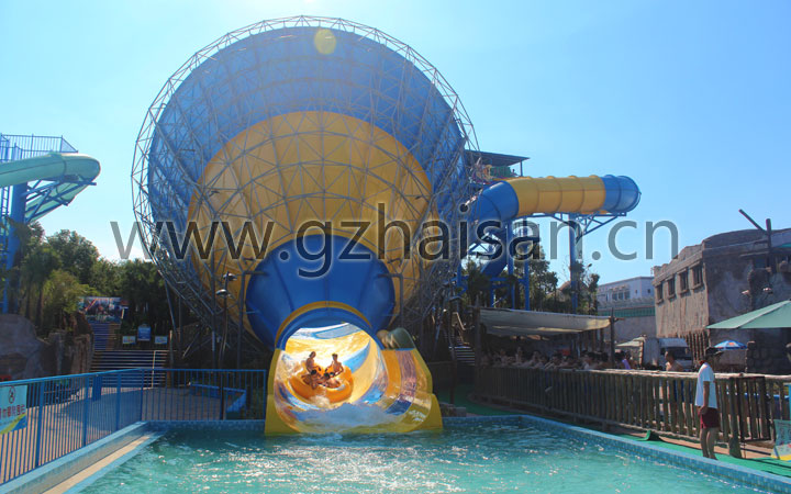水主題公園項(xiàng)目旅游策劃咨詢公司:橫店夢幻谷水世界大喇叭滑梯
